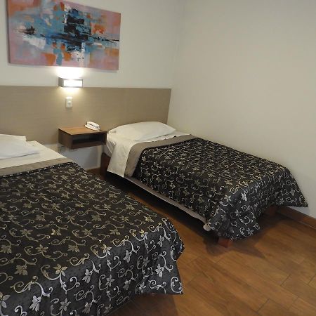 Nice Inn Tacna Bagian luar foto